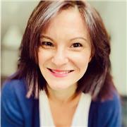 Diplomada en magisterio musical y con grado medio de piano, doy clases de música y piano